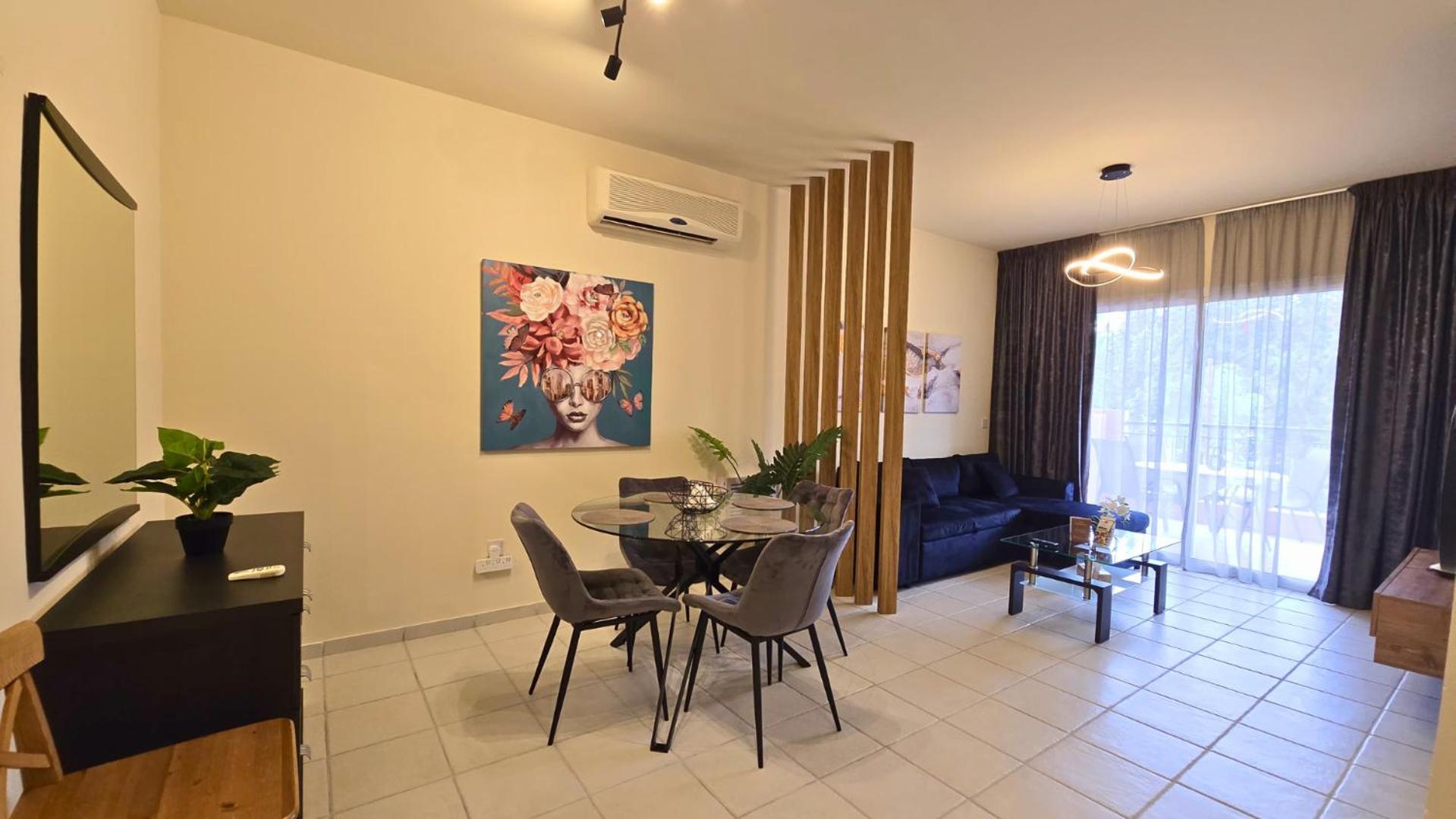 In Paphos, Prime Location Pools, Jacuzzis, Harbor & 300m To The * Paphos